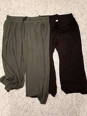 Terra & Sky Olive and Black Pull-On Joggers Duo